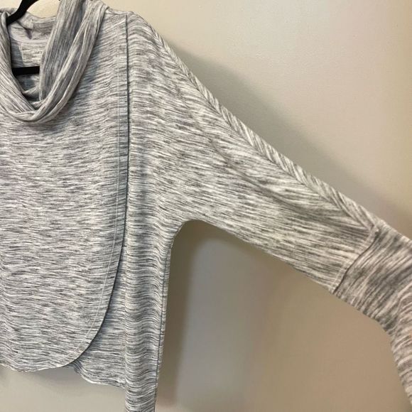 Christopher&banks  NWOT Grey Stretch Cowl Neck Tulip Hem Long-sleeve Sweatshirt - Picture 4 of 8